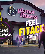 PlanetFitness_WhatsGottenIntoLindsay-422.jpg